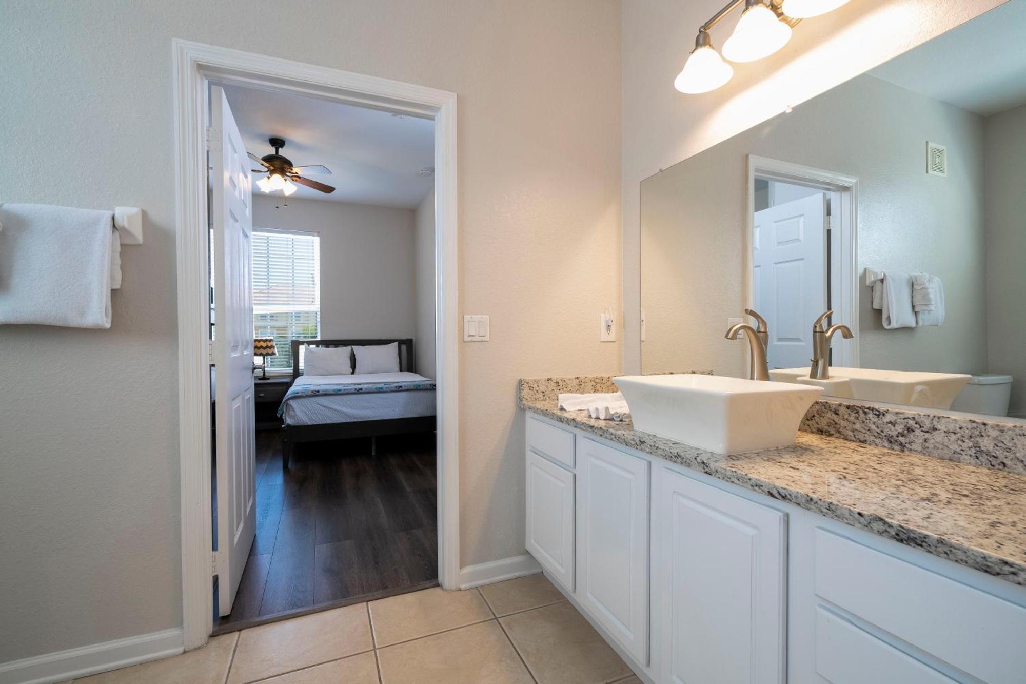 Location Location Orlando Resort Near All Parks! Int'L Dr Bagian luar foto